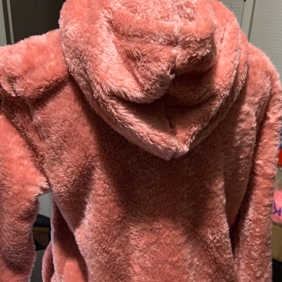 Jackets - Picture 6 of 8